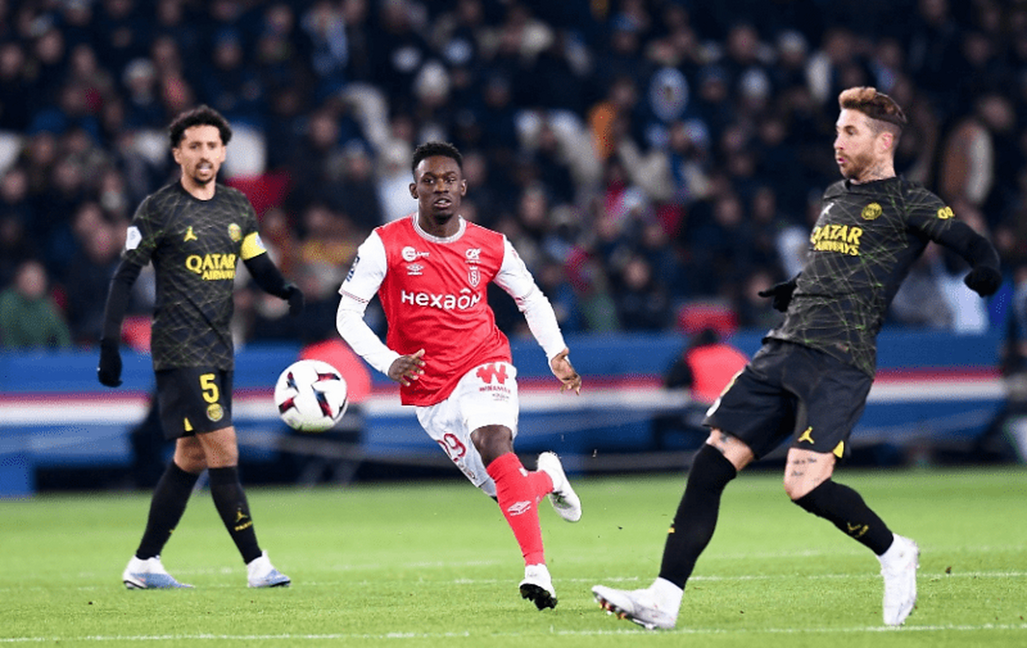 包含阿森纳战平尤文，托马斯穆勒梅开二度法甲的词条