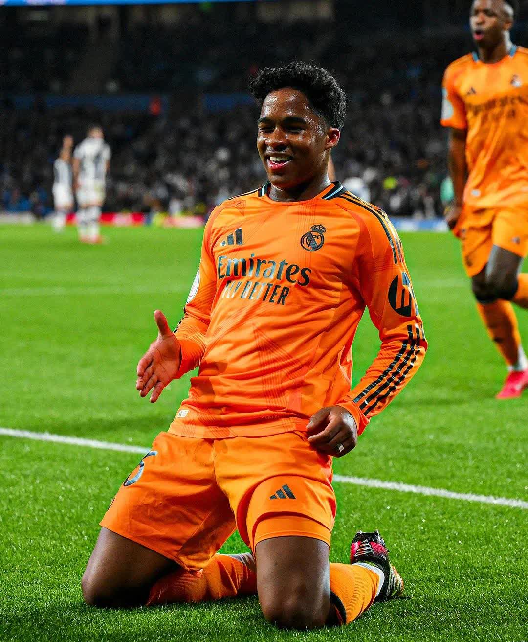 开云体育在线-关于皇马力克那不勒斯，内马尔梅开二度法甲的信息