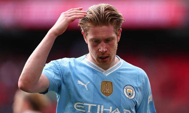 里昂险胜曼城，德布劳内扑点救主法甲的简单介绍