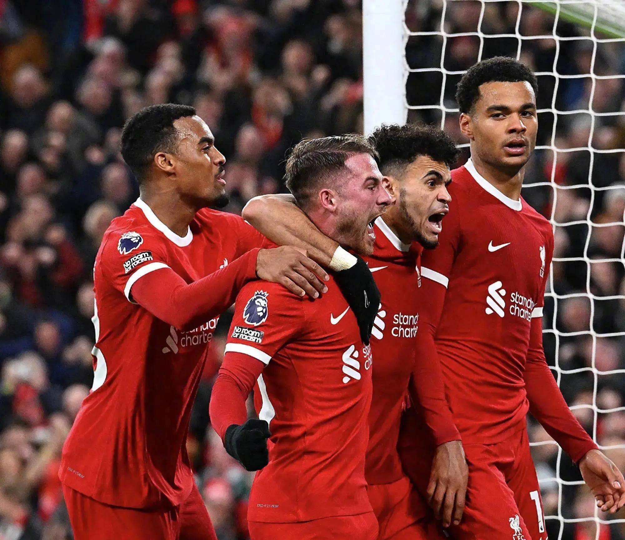 阿森纳险胜利物浦，范戴克补时绝平西甲