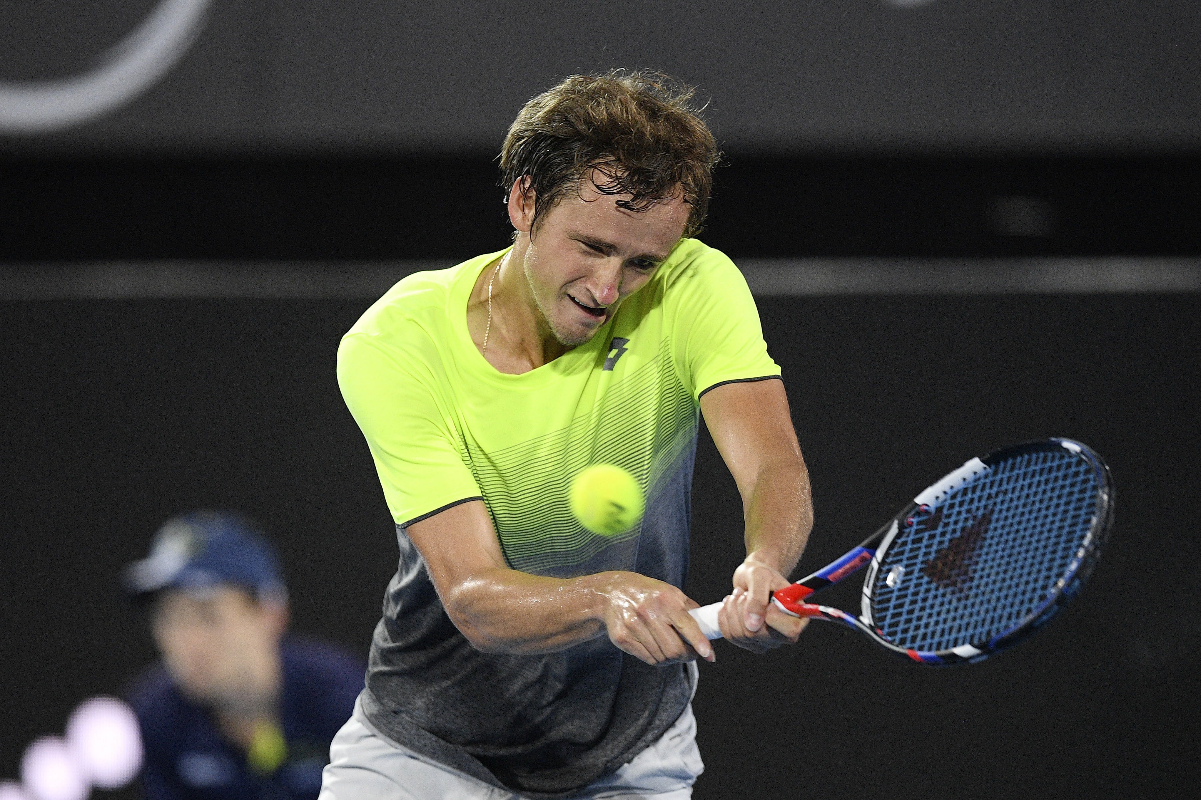 英国网球队绝杀日本网球队，梅德韦杰夫爆发神勇的简单介绍