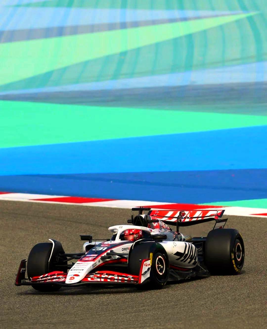 -哈斯车队碾压梅赛德斯，维斯塔潘带队取胜